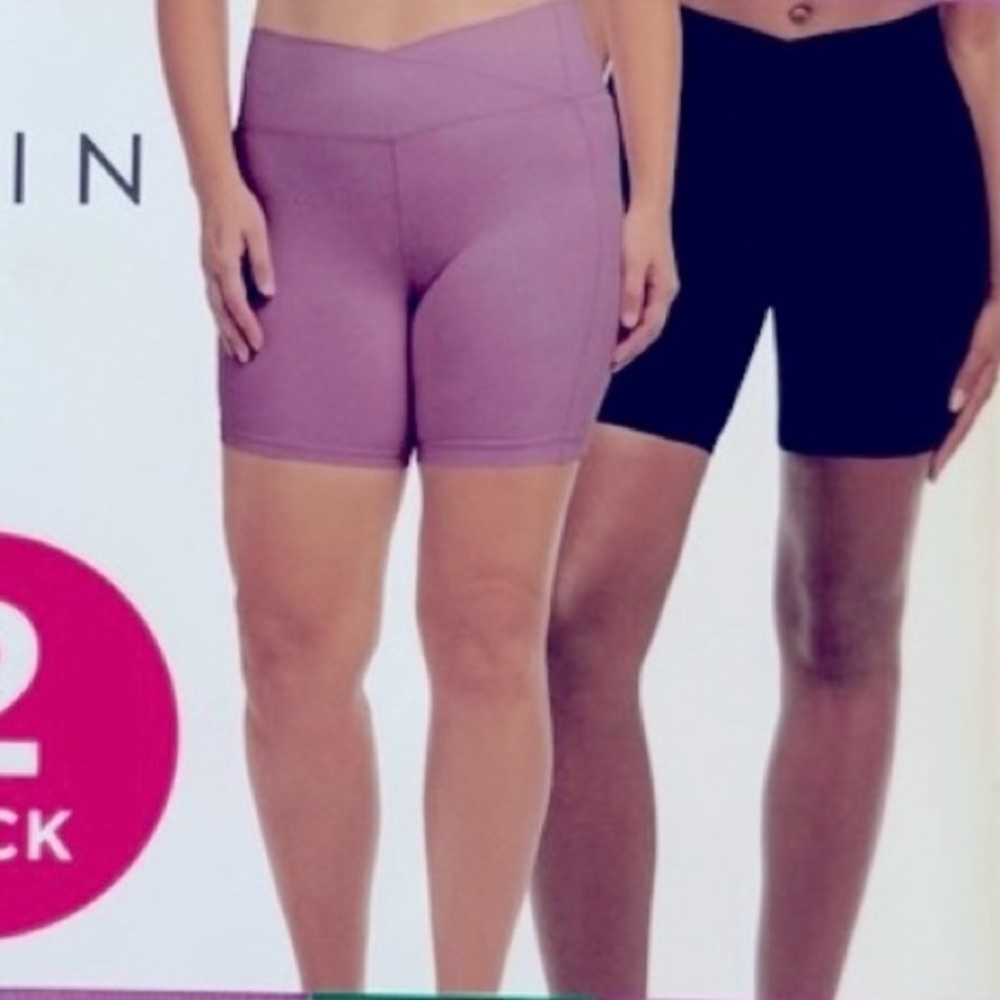 NWT Danskin Women’s Biker Short 2 Pack, side pockets, high waist, 7” inseam.